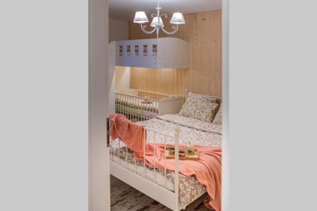 Provensalsky Rodinny Apartman Mandolina 보이니체 외부 사진